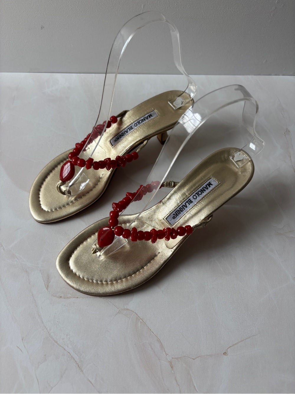vintage Y2K Manolo Blahnik gold red beaded thong kitten heel - Picture 5 of 10
